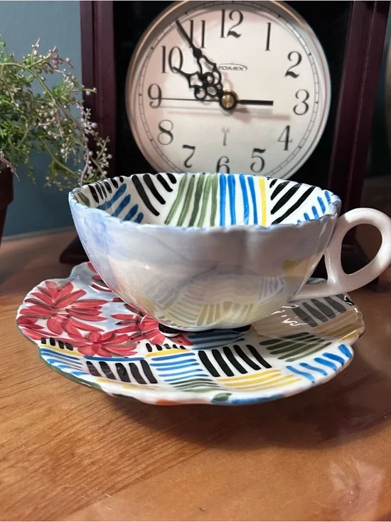 (UT) Anthropologie "Sissinghurst Castle" Footed Cup and Saucer - Picture 4 of 8